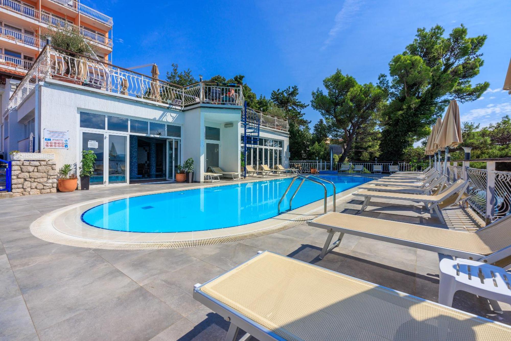 Mediteran Maradiso Hotel By Aminess Crikvenica Εξωτερικό φωτογραφία