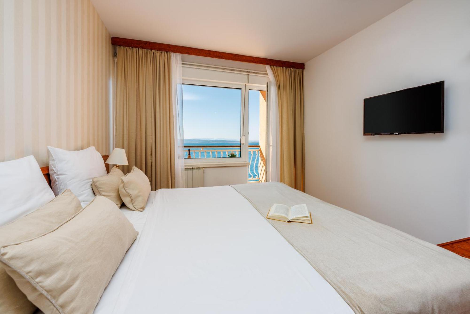 Mediteran Maradiso Hotel By Aminess Crikvenica Εξωτερικό φωτογραφία